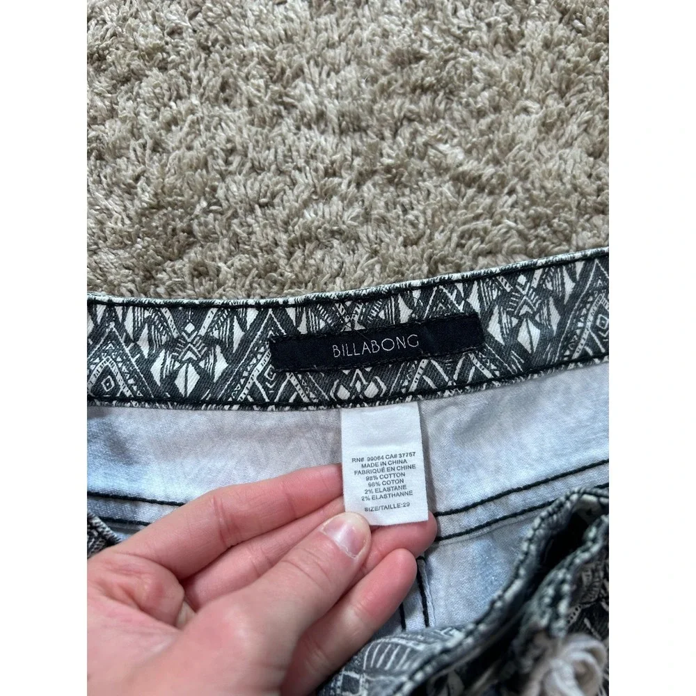 Billabong‎ Womens Tribal Boho Festival Mini Shorts Black White Western 2000s 29